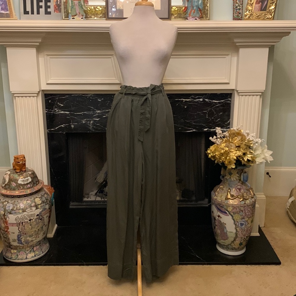 NWT “Knox Rose” olive drab palazzo pants w/tie waist